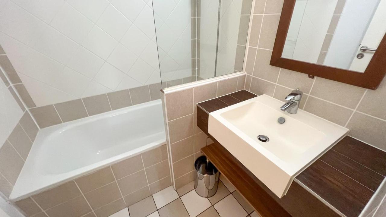 6-Person Apartment With Swimming Pool Tennis Court And Free Parking 25 Le Touquet Ngoại thất bức ảnh