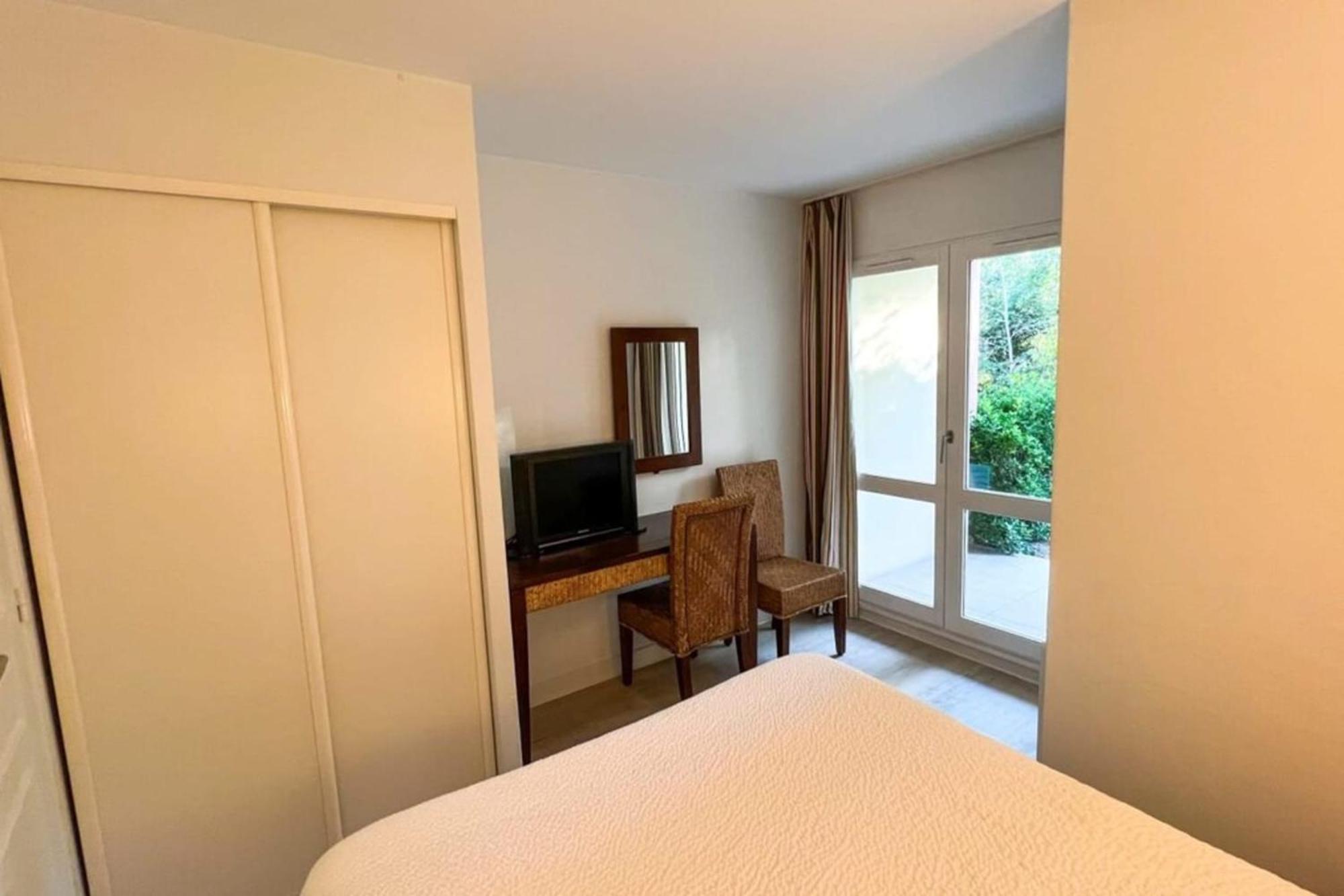 6-Person Apartment With Swimming Pool Tennis Court And Free Parking 25 Le Touquet Ngoại thất bức ảnh